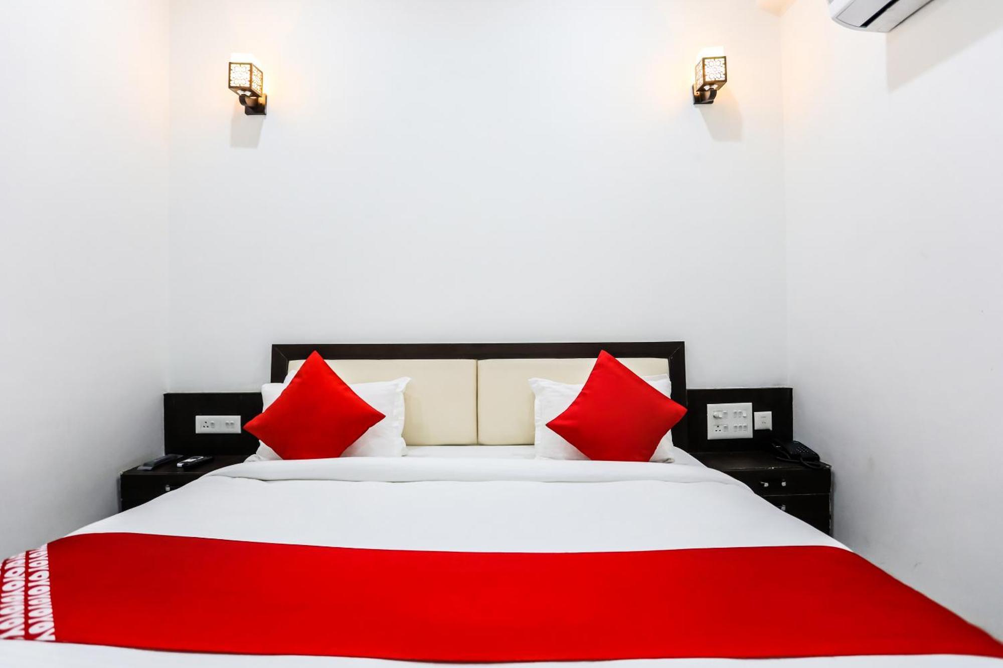 Oyo Hotel New Geetanjali Near Gautam Buddha Park Lucknow Bagian luar foto