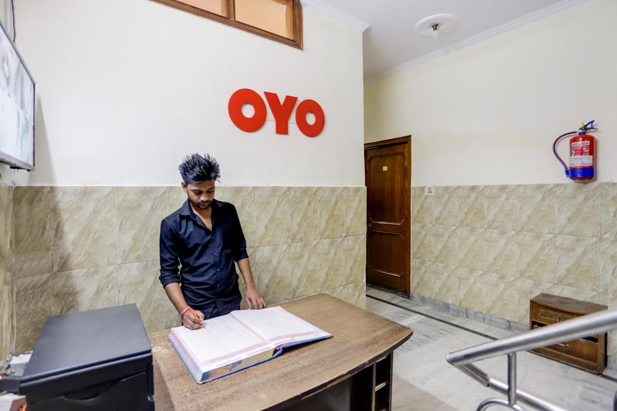 Oyo Hotel New Geetanjali Near Gautam Buddha Park Lucknow Bagian luar foto